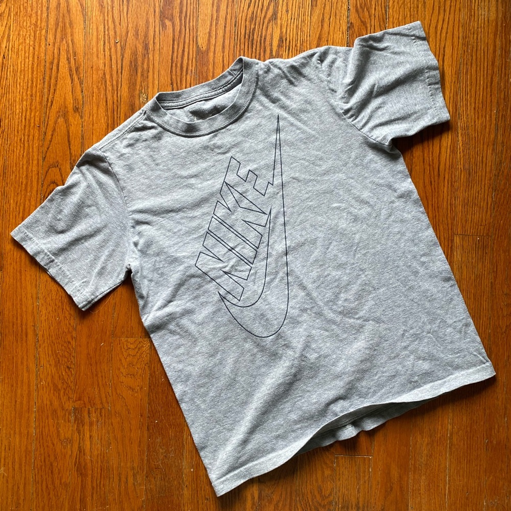 NIKE T